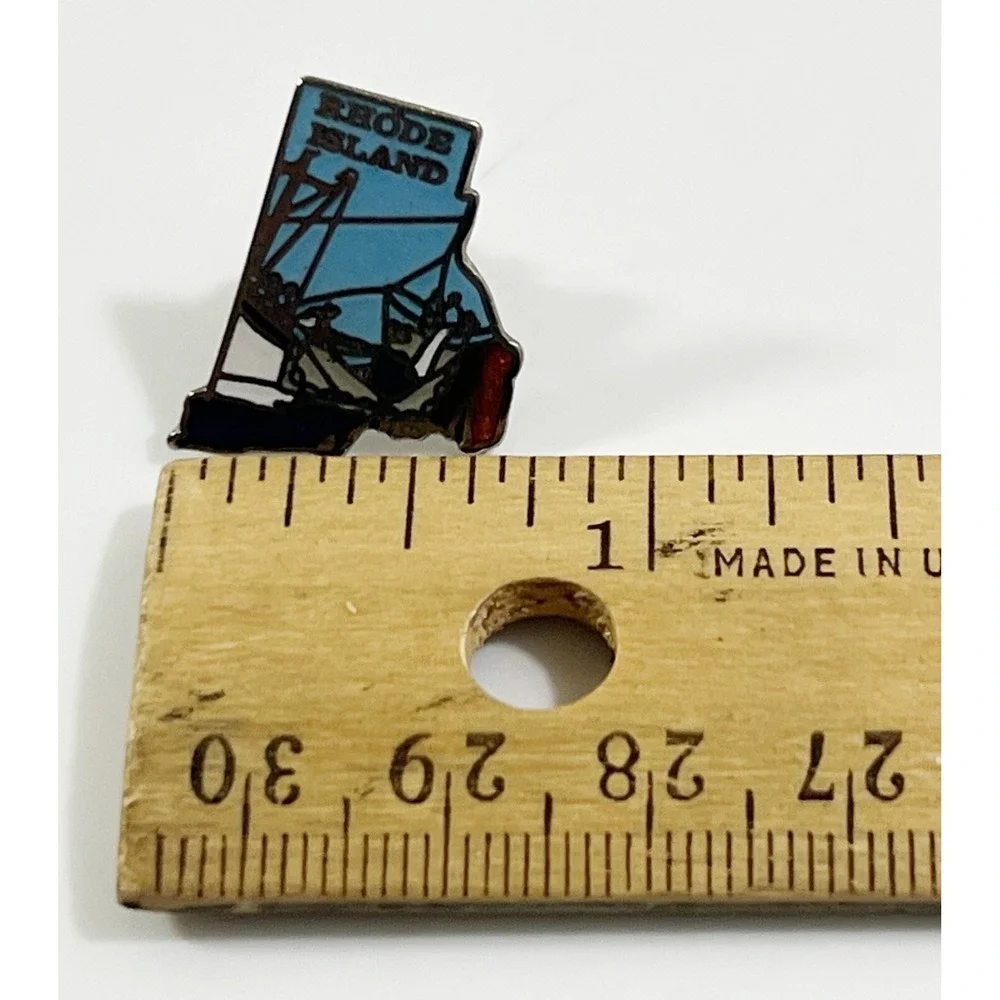 Rhode Island State‎ Hat Pin Pinback